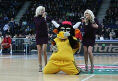  &bdquo;Olialia pupytės&ldquo; dainavo krep&scaron;inio žvaigždėms