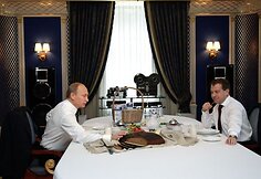 V.Putinas ir D.Medvedevas prezidentinėje rezidencijoje