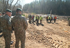 Gelbėjimo darbai Pabradės poligone