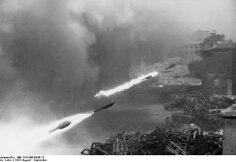 Reaktyvinių minosvaidžių sistemos &bdquo;Nebelwerfer&ldquo; salvė Var&scaron;uvoje (1944 m. rugpjūtis&ndash;rugsėjis)