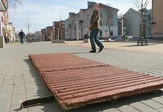 Balkono dalis ant žemės