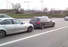 BMW ir „Peugeot“ susidūrimas