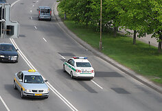 Nuo policijos sprunkantys keturračiai