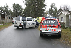 Prie namo, kuriame įvyko tragedija