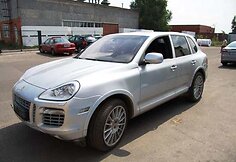 Vogtas automobilis „Porshe Cayenne“