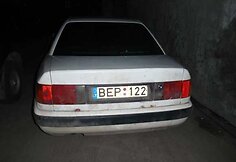 Įtariamųjų automobilis