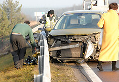 Greitkelyje sudaužyti automobiliai