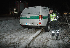 Policininkai per avariją nenukentėjo