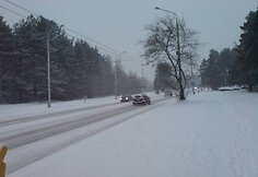 Saulėtekyje šeštadienio rytą buvo nenuvalyti šaligatviai.