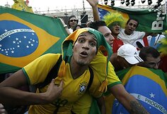 Brazilai džiaugsmingai pasitiko gerą žinią.