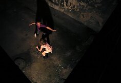Filmas pasakoja Marijos (Eglė Nes) ir Donato (Donatas Vai&scaron;noras) meilės istoriją. Romanas užsimezga, kai Donatas i&scaron;gelbėja Mariją i&scaron; įsismarkavusio gerbėjo glėbio. Ji vos ne dvigubai jaunesnė, o čia dar taip keistai susiklosčiusios aplinkybės&hellip;