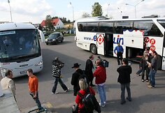 Antradienį Kauno oro uoste nusileido lėktuvas, kuriuo į Lietuvą atvyko Austrijos nacionalinė futbolo rinktinė.
