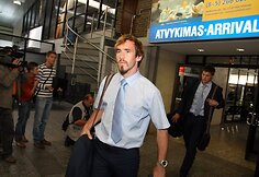 Praėjusį šeštadienį pirmosiose atrankos ciklo rungtynėse rezultatu 3:1 įveikę Prancūzijos vienuolikę, austrai į Lietuvą atvyko iškeltomis galvomis ir kupini pasitikėjimo savimi.
