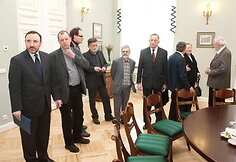 Prie&scaron; Vilniaus knygų mugę &ndash; Dalios Grybauskaitės susitikimas su Lietuvos literatūros kūrėjais
