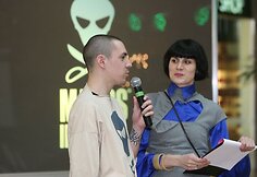 Makiažo meistras Aurimas Juodi&scaron;kis ir festivalio &bdquo;Mados infekcija&ldquo; prodiuserė Renata Mikailionytė