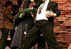 Miuziklas &bdquo;Ugnies medžioklė su varovais&ldquo; 