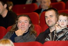 Tarp svečių ir kino operatorius Algimantas Mikutėnas