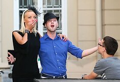 Mia, Sasha Song ir Donatas Montvydas
