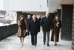 Bronislovas Lubys su žmona (kairėje) ir Žimantas Pacevičius su ponia