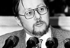 LR Auk&scaron;čiausiosios Tarybos-Atkuriamojo Seimo Pirmininkas Vytautas Landsbergis. Vilnius, 1990 m. kovo 11 d.