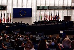 Į Europos parlamentą (EP) atvykusius moksleivius pasveikino pats EP pirmininkas Jerzy Buzek.