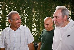 Buvęs Kubos lyderis Fidelis Castro vėl pasirodė vie&scaron;umoje.