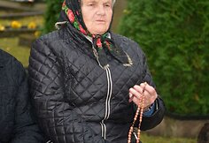 Danutė meldžiasi