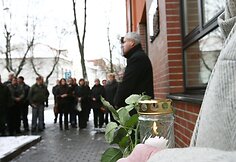 Klaipėdoje prie pastato Vytauto g. 7 (buvęs sovietinis komisariatas) vyko atminimo lentos, iš Afganistano karo 1979–1989 metais negrįžusiems klaipėdiečiams atminti, atidengimo iškilmės.