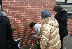Klaipėdoje prie pastato Vytauto g. 7 (buvęs sovietinis komisariatas) vyko atminimo lentos, iš Afganistano karo 1979–1989 metais negrįžusiems klaipėdiečiams atminti, atidengimo iškilmės.