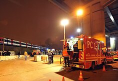Nelaimė tarp &scaron;iaurinių Oberviljė ir Sen Deni priemiesčių, netoli stadiono &bdquo;Stade de France&ldquo;, kai į Paryžių važiavęs priemiestinis traukinys kliudė Lilio futbolo komandos gerbėjus.