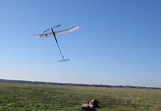Plačioje pievoje už Palunkio aerodromo (Trakų raj.) vyksta tarptautinės aviamodeliuotojų varžybos BALTIC CUP 2009.