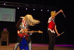 Vilniaus Teatro arenoje paskutinysis vasaros savaitgalis praėjo japonišku ritmu.