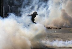 Bankoką krečia nauji protestuotojų ir policijos susirėmimai.