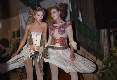 Prieš 10 metų tikrą revoliuciją meno ir madų pasaulyje sukėlęs festivalis šį šeštadienį įvyko sostinėje, viename iš Užupio kiemelių.