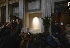 Aplankyti popiežiaus Pranci&scaron;kaus kapo plūsta žmonės