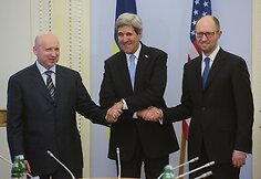 J.Kerry vizitas Kijeve