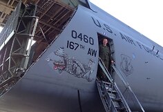 Vilniaus oro uoste nusileido JAV Karinių oro pajėgų &bdquo;milžinas&ldquo;.