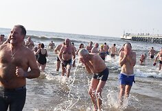 Sveikuoliai i&scaron;simaudė &scaron;altoje Baltijos jūroje. 