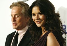 Aktorius Michaelas Douglas ir jo žavioji žmona Catherine Zeta-Jones 