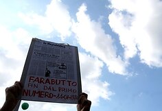 Italai mano, kad S.Berlusconi kontroliuoja pernelyg daug žiniasklaidos priemonių.