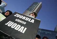 Mitingas dėl &bdquo;vilniečius skurdinančių &scaron;ilumos kainų&ldquo;