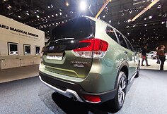 &bdquo;Subaru Forester&ldquo; ir &bdquo;e-BOXER&ldquo; variklio premjera Ženevos automobilių parodoje