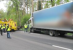Avarija Lenkijoje: &bdquo;Volvo V70&ldquo; su dviem lietuviais palindo po sunkvežimiu
