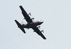 Gaisrus gesina JAV kariniai lėktuvai C-130