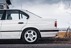 BMW 5 (E34)
