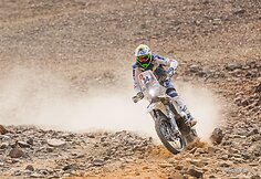 Dakaro motociklininkų laukia naujovės: saugos liemenės ir ribojamas padangų kiekis