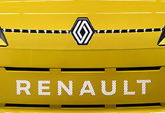 &bdquo;Renault 5 Prototype&ldquo; papuo&scaron;tas nauju logotipu