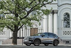 Elektromobilis Audi Q4 e-tron