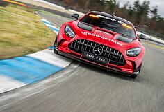 Formulės 1 saugos ir medikų automobiliai Mercedes-AMG GT Black Series ir Mercedes-AMG GT 63 S 4MATIC+