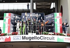 RD Signs &Scaron;iauliai ant Mugello 12h podiumo